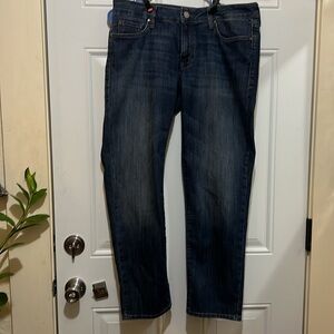 Mavi jeans size 32.